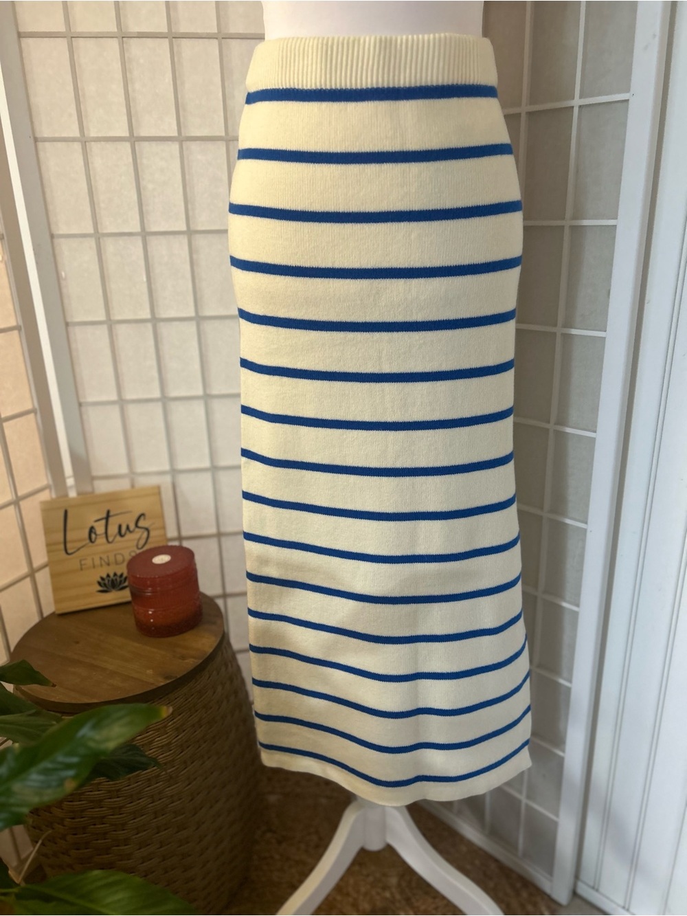 Double Zero Cream & Blue Striped Knit Maxi Pencil Skirt Large Side Slit
